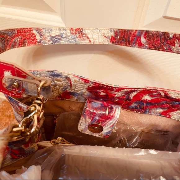 🇺🇸BEAUTIFUL BRAHMIN AMELIA BUCKET BAG in VALOR!!! - Picture 12 of 16